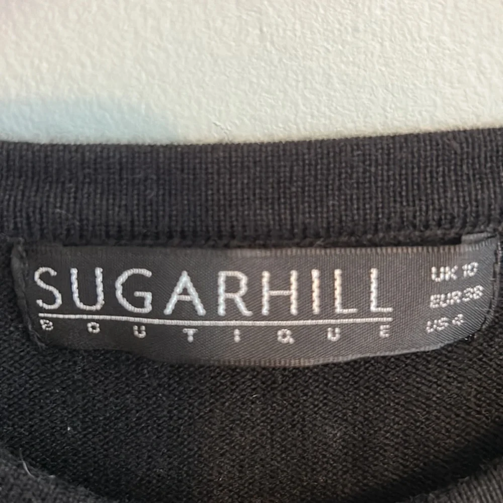 Sugarhill Boutique/Brighton black sweater with fox elbow patches! Size US 4. - Picture 4 of 4